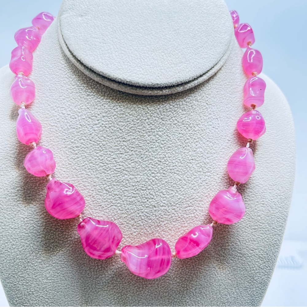 Vintage Elegant Pale Rose Pink Glass Beaded Necklace Choker